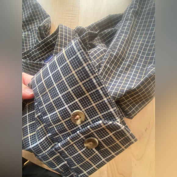 Roundtree & Yorke black check shirt size closet - Picture 7 of 16
